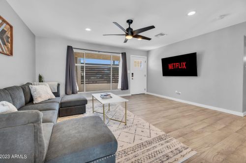 8402 Holly St, Scottsdale AZ  85257-2912 exterior