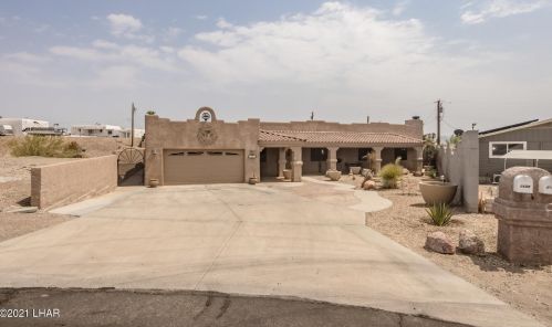 2658 Stingray Ln, Lake Havasu City, AZ 86403-6011