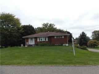 620 Sunset Dr, Freeport, PA 16229-1636