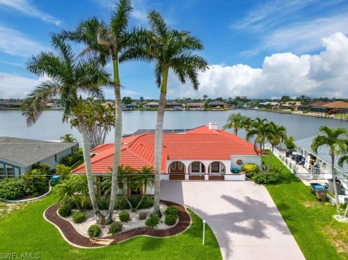 1160 43rd St, Cape Coral, FL 33914-5748