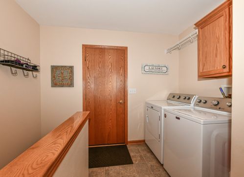 618 Park Dr, Waterford WI  53185-2890 exterior