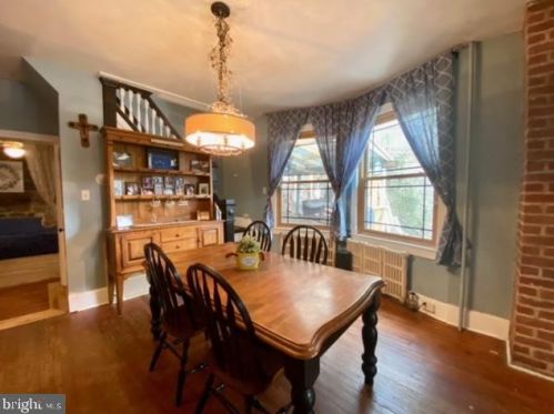 401 Chestnut St, Ashland PA  17921-1322 exterior