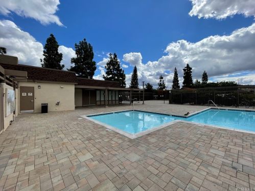 2943 Cottonwood St, Orange CA  92865-1240 exterior