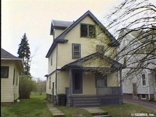 81 Barton St, Rochester NY  14611-3811 exterior