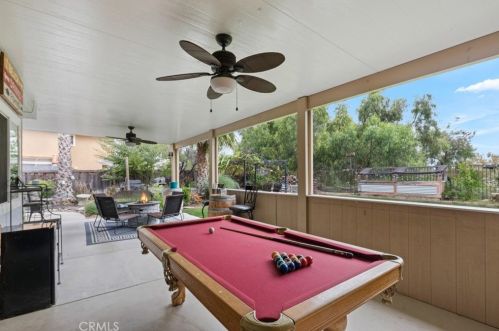 40000 Amberley Cir, Temecula CA 92591-7010 exterior