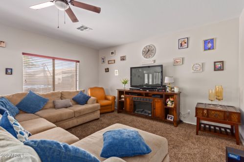 10517 Magnolia St, Tolleson AZ  85353-5623 exterior