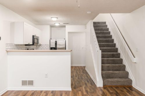 309 Shadbush Dr, Blacklick OH  43004-8443 exterior