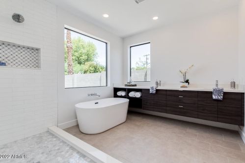 8149 10 Pl, Phoenix AZ 85014-3234 exterior