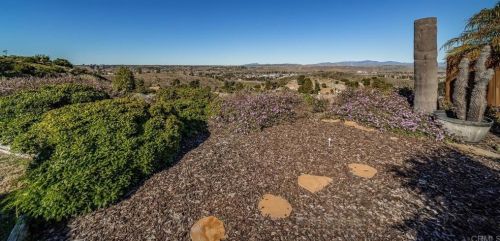 3866 San Pablo Ave, Oceanside CA  92057-7208 exterior