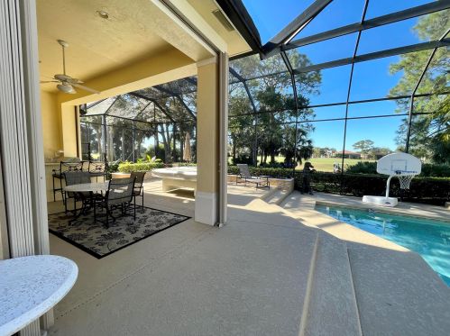 8801 Bally Bunion Rd, Fort Pierce FL  34986-3085 exterior