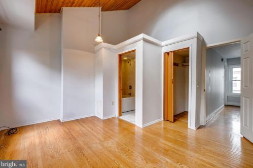 1311 Christian St, Philadelphia PA  19147-3610 exterior