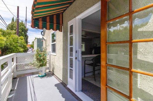 3616 10 St, Long Beach CA  90804-5050 exterior