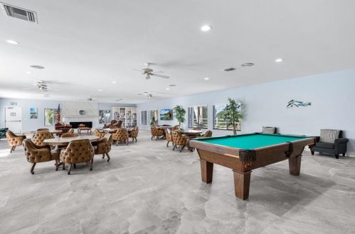 4308 Spoon Bill Way, Oceanside CA  92057-7508 exterior