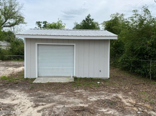 2078 Church St, Marianna FL  32448-2587 exterior