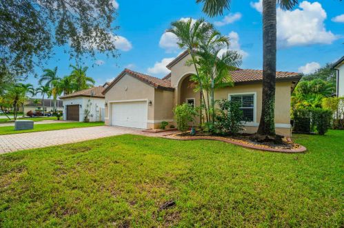 18844 29th Ct, Hollywood FL  33029-2403 exterior