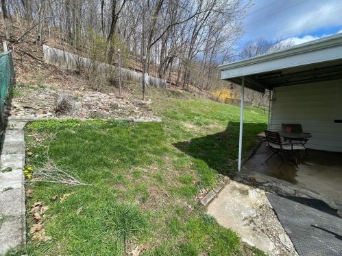 1119 Wills Ave, New Kensington PA  15068-3830 exterior