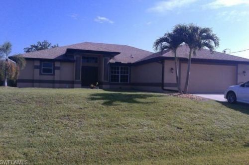 1723 13th Ter, Cape Coral, FL 33909-1640