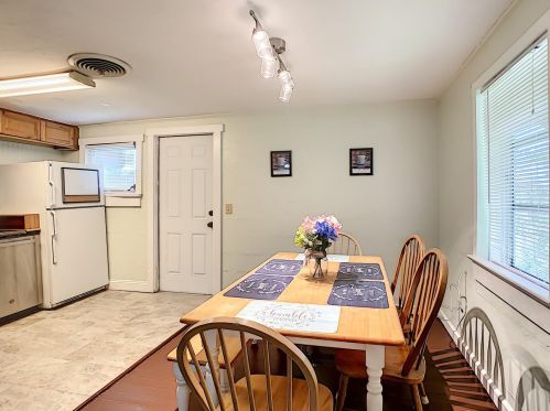 396 Collins St, Umatilla FL  32784-8387 exterior