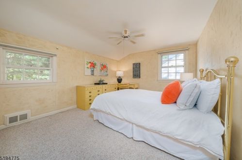 22 Rose Ter, Chatham Township NJ  07928-2070 exterior