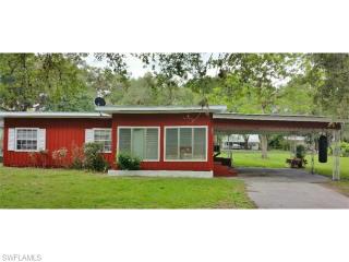 120 College St, Labelle, FL 33935-5200