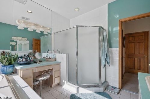 1 Mohawk Xing, Wantage NJ  07461-4539 exterior