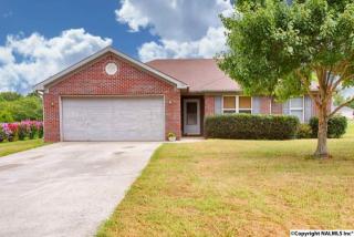 119 Yellow Poplar Ln, Harvest, AL 35749-4806