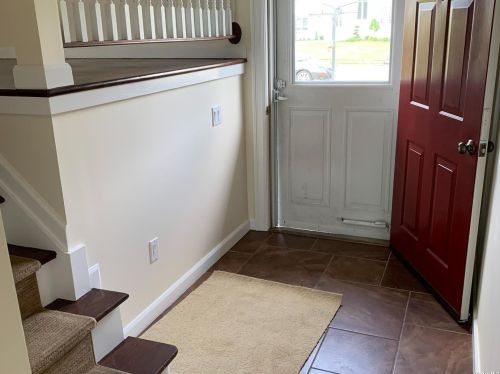 123 Thunder Rd, Holbrook NY  11741-4427 exterior