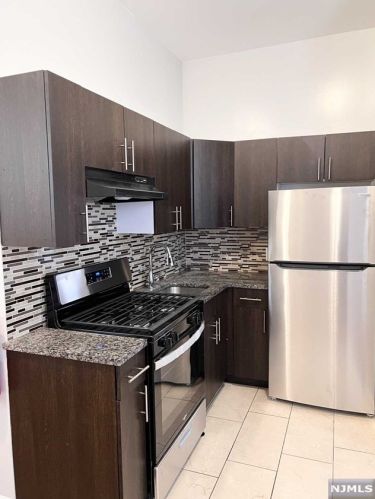 1307 51st St, North Bergen NJ  07047-3135 exterior