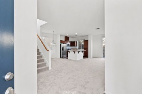 31459 Arena Dr, Santa Clarita, CA 91384-4224