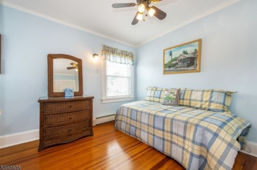 77 1st Ave, West Paterson NJ  07424-1531 exterior