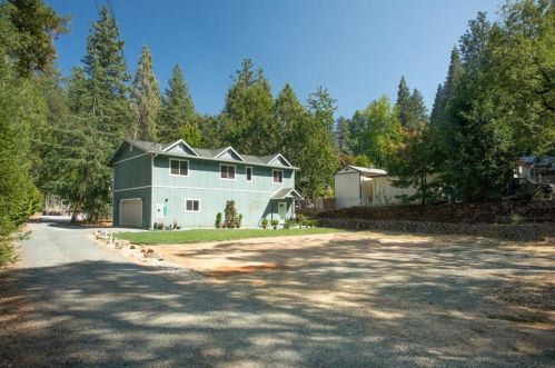 10819 Walker Dr, Grass Valley CA  95945-6912 exterior