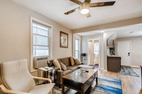 2732 Garfield Ave, Minneapolis MN 55408-2104 exterior