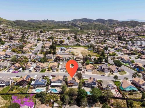 33693 View Crest Dr, Wildomar CA  92595-8340 exterior