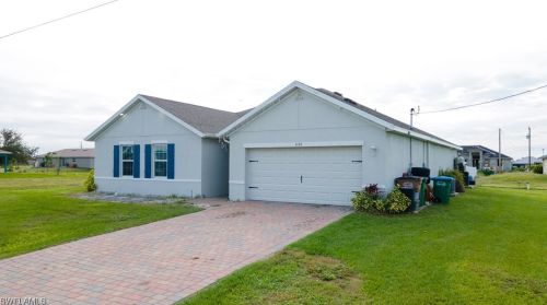 1126 14th St, Cape Coral, FL 33990-3765