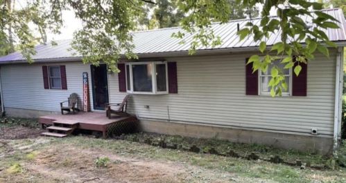 8396 Main St, Rushville, OH 43150-9738