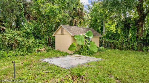 2875 Diamond Rd, Titusville FL  32796-1633 exterior