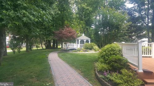 227 Pennford Pl, Boothwyn PA  19060-4407 exterior