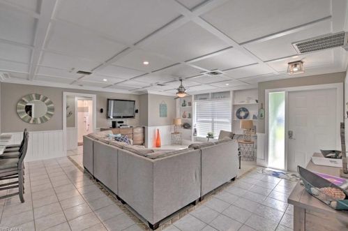 3572 Bailes St, Bonita Springs, FL 34134-7554