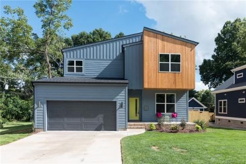 1212 Pamlico St, Charlotte, NC 28205-2861