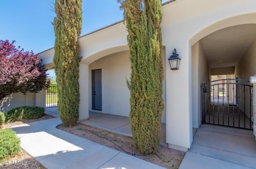 2710 Cattle Dr, Gilbert AZ  85297-8116 exterior