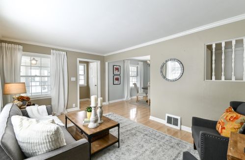 7933 Lorraine Pl, Milwaukee, WI 53222-4936