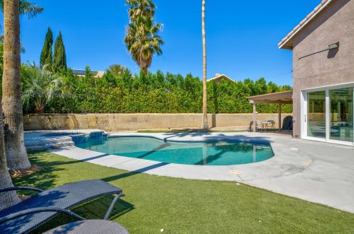 68520 San Felipe Rd, Cathedral City CA  92234-8102 exterior