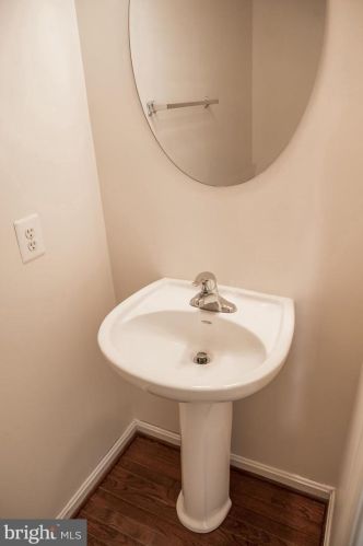 10411 Silver Creek Ct, Spotsylvania VA  22553-4482 exterior