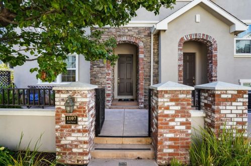 1107 Lund Ter, Sunnyvale, CA 94089-4504