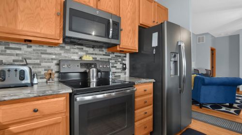 657 Riddler Ridge Dr, Blacklick OH  43004-7158 exterior