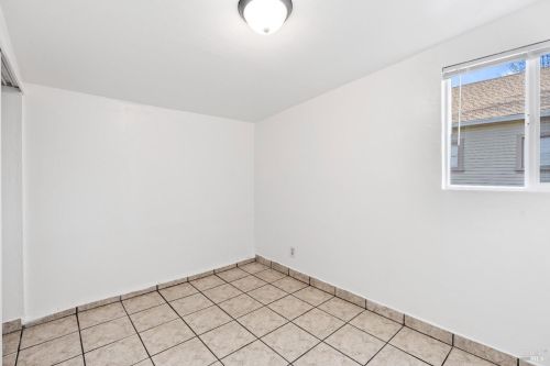 120 Thomas St, Ukiah CA  95482-5822 exterior