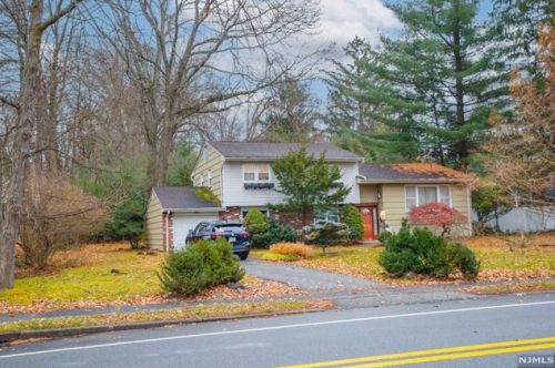 235 Piermont Rd, Closter NJ  07624-2307 exterior