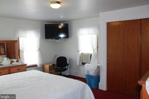 584 Main St, Barneytown PA  17052-9456 exterior