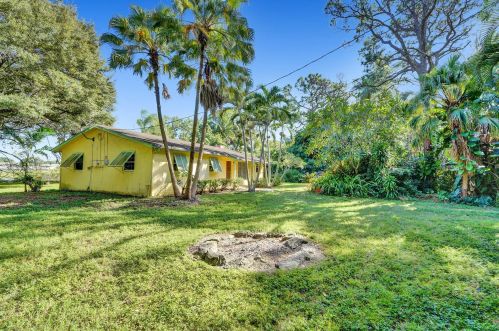 5647 Sims Rd, Delray Beach FL  33484-2509 exterior
