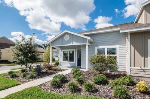 5060 21 Dr, Gainesville FL  32605-5454 exterior